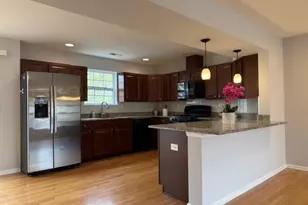 33 Ronald Dr, Franklin Township, NJ 08873 - Photo 2