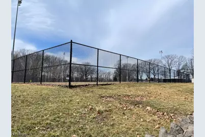 32 Woodcliff Ave #B4, North Bergen, NJ 07047 - Photo 8