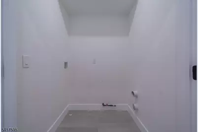 31 Grace St, Irvington, NJ 07111 - Photo 8