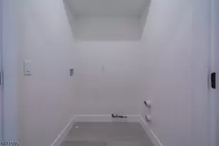 31 Grace St, Irvington, NJ 07111 - Photo 8