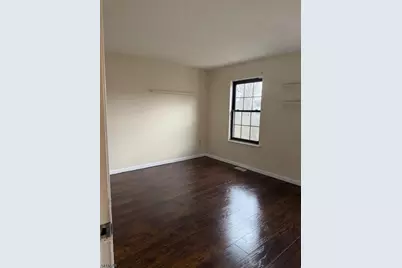 246 Hampshire Ct, Piscataway Township, NJ 08854 - Photo 6