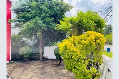 76 Chestnut St #2, Montclair, NJ 07042 - Photo 12