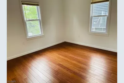 76 Chestnut St #2, Montclair, NJ 07042 - Photo 4