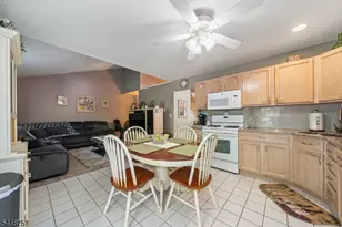 10 Wind Meadow Trail, Hardyston Township, NJ 07419 - Photo 6