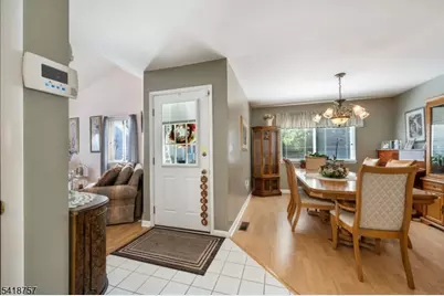 10 Wind Meadow Trl, Hardyston Township, NJ 07419 - Photo 2