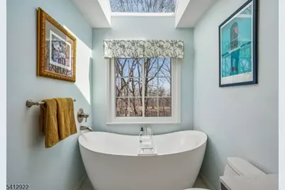 247 Crescenzi Ct, West Orange Township, NJ 07052 - Photo 28