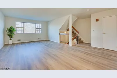 7107 Hana Rd, Edison Twp., NJ 08817 - Photo 8