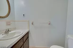 7107 Hana Rd, Edison Twp., NJ 08817 - Photo 16