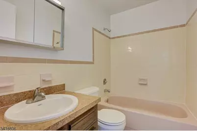 7107 Hana Rd, Edison Twp., NJ 08817 - Photo 22