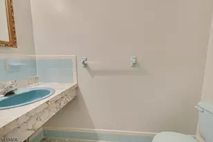 7107 Hana Rd, Edison Twp., NJ 08817 - Photo 32