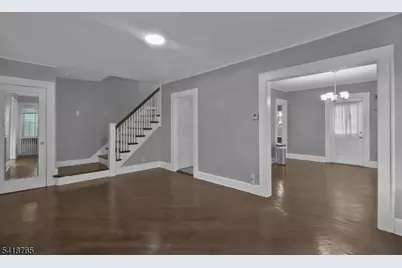 23-25 Varsity Rd, Newark, NJ 07106 - Photo 8