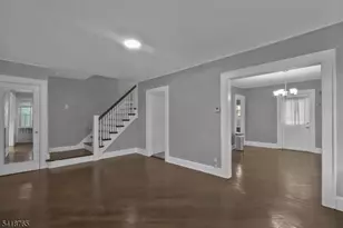 23-25 Varsity Rd, Newark, NJ 07106 - Photo 8