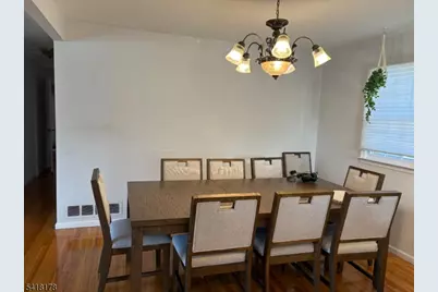 52 Oakwood Ave, Livingston, NJ 07039 - Photo 10