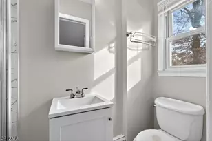 569 Scotland Rd, Union Township, NJ 07083 - Photo 16