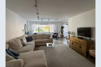 1375 River Road #2k, Edgewater, NJ 07020 - Photo 6