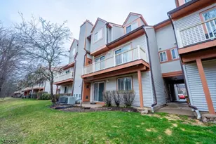 50 Woods Edge Dr, Roxbury Township, NJ 07876 - Photo 1