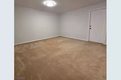 15 Wilmer St #23, Madison, NJ 07940 - Photo 6