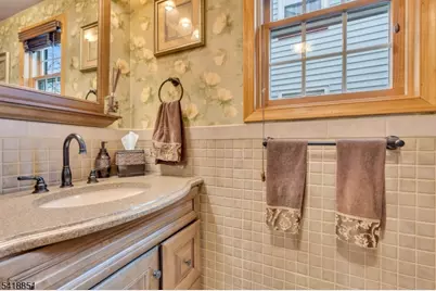 104 Prospect St, Nutley, NJ 07110 - Photo 16