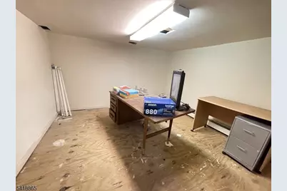 697 Kearny Ave, Kearny, NJ 07032 - Photo 16