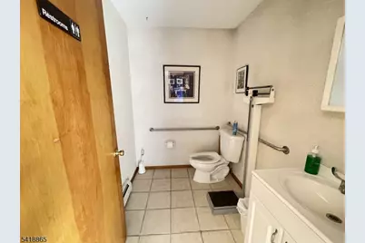 697 Kearny Ave, Kearny, NJ 07032 - Photo 12