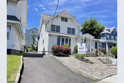 697 Kearny Ave, Kearny, NJ 07032 - Photo 2