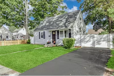 22 Wanaque Ave, Wanaque, NJ 07420 - Photo 2