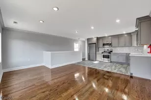 126 N 15th St Apt, East Orange, NJ 07017 - Photo 4