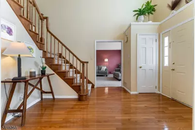 19 Reading Rd, Raritan Township, NJ 08822 - Photo 6