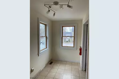 24 Bank St, Sussex, NJ 07461 - Photo 10