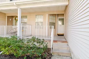 203 Concord Pl, North Brunswick Township, NJ 08902 - Photo 2