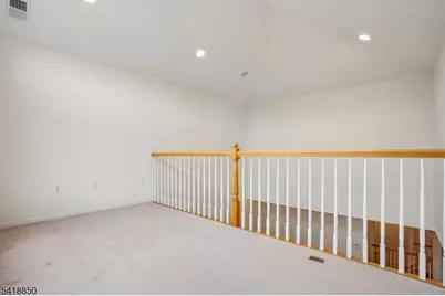 204 Edmonton Ct, Livingston Twp., NJ 07039 - Photo 22