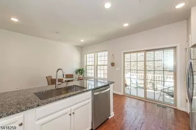 94 Albert Ct, Randolph Township, NJ 07869 - Photo 10