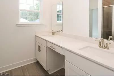 71 Veterans Way, Morris Plains, NJ 07950 - Photo 12