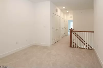 71 Veterans Way, Morris Plains, NJ 07950 - Photo 10