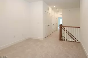 71 Veterans Wy, Morris Plains, NJ 07950 - Photo 10