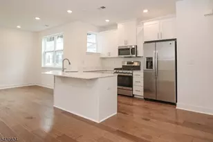 71 Veterans Wy, Morris Plains, NJ 07950 - Photo 4