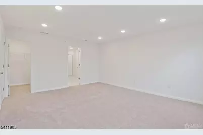 735 Station Rd #1, Dunellen, NJ 08812 - Photo 24