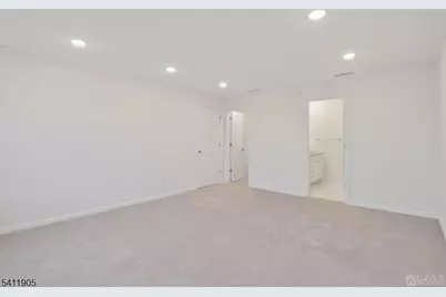 735 Station Rd #1, Dunellen, NJ 08812 - Photo 30