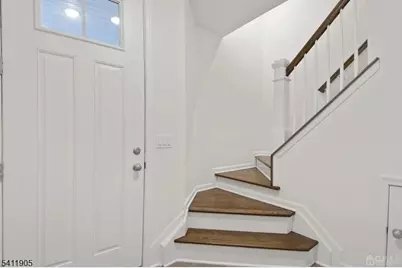 735 Station Rd #1, Dunellen, NJ 08812 - Photo 14