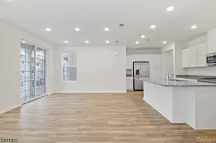 735 Station Rd, Dunellen, NJ 08812 - Photo 6