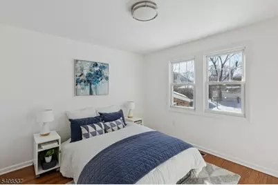 2210 Stecher Ave, Union Township, NJ 07083 - Photo 10