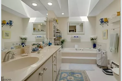 47 Dexter Dr N, Bernards Township, NJ 07920 - Photo 20