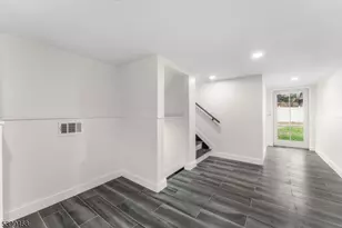 28 Charles St, Clifton, NJ 07013 - Photo 24