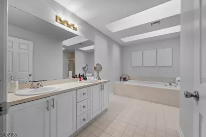 27 Cobblestone Ter, Montville Township, NJ 07045 - Photo 26