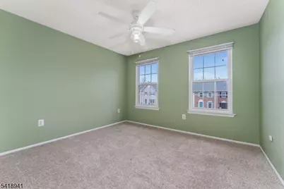 382 Hadleigh Ln, North Brunswick Township, NJ 08902 - Photo 16