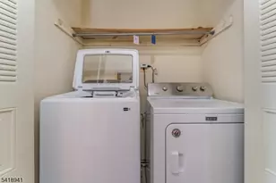 382 Hadleigh Ln, North Brunswick Township, NJ 08902 - Photo 22