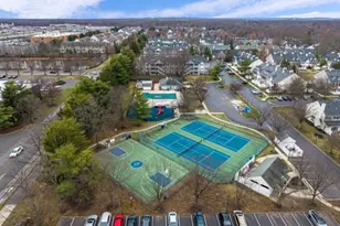 382 Hadleigh Ln, North Brunswick Township, NJ 08902 - Photo 28