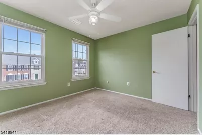 382 Hadleigh Ln, North Brunswick Township, NJ 08902 - Photo 18