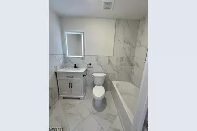 319 Renner Ave, Newark, NJ 07112 - Photo 6