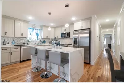 319 Renner Ave, Newark, NJ 07112 - Photo 18